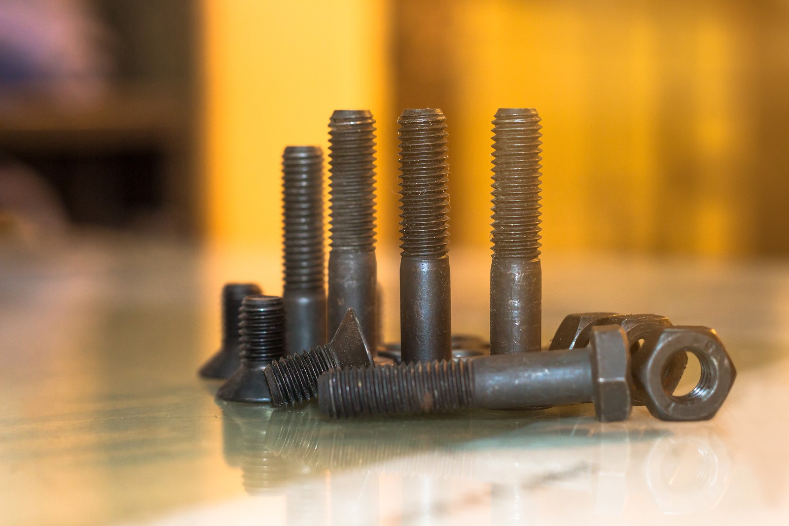 A Closer Look at Threaded Fastener Failure and How to Prevent It Global Electronic Services