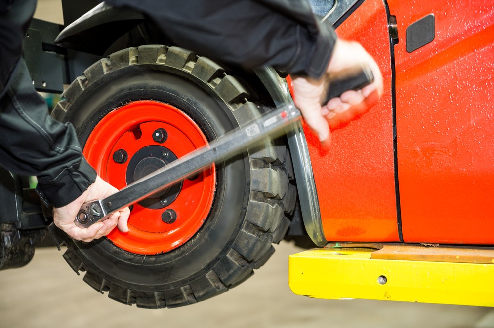 Regular Vehicle Maintenance & Vehicle Inspections Can Prevent Breakdowns