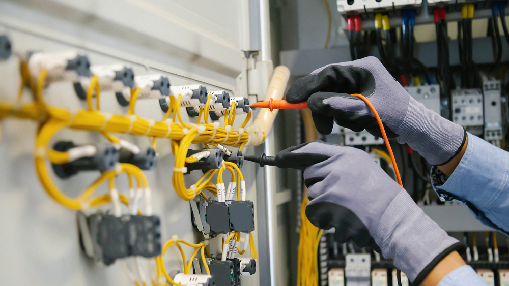 Electrical Engineers Test Electrical Installations