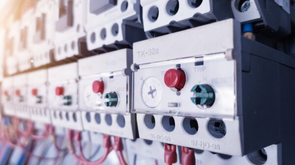 Close Up The Main Overload Connect To Main Contactor