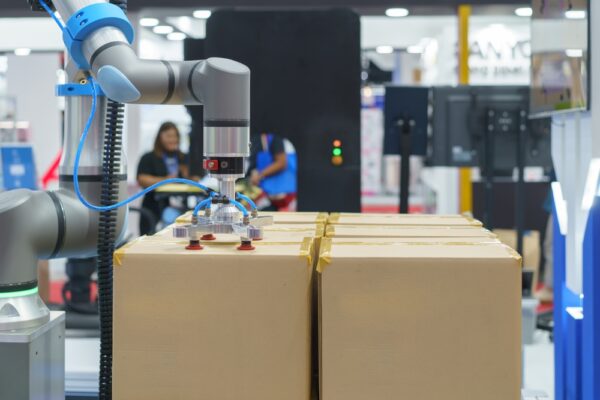 Automated Robotic Packing System Designed For Industrial Use