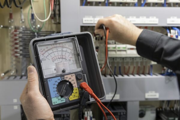 Using Analog Multimeter To Test Electrical