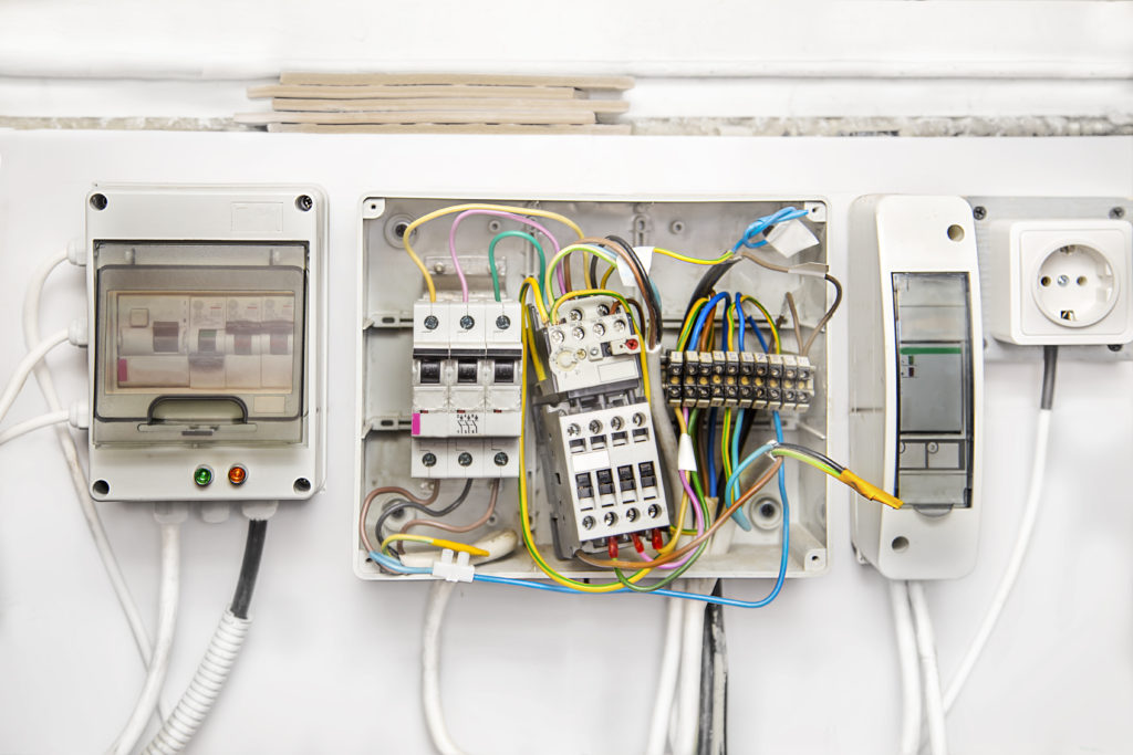 Ultimate Guide To Circuit Breaker Types Global Electronics Services